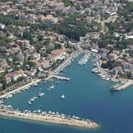 Apartmani Cvelic Guest house Malinska