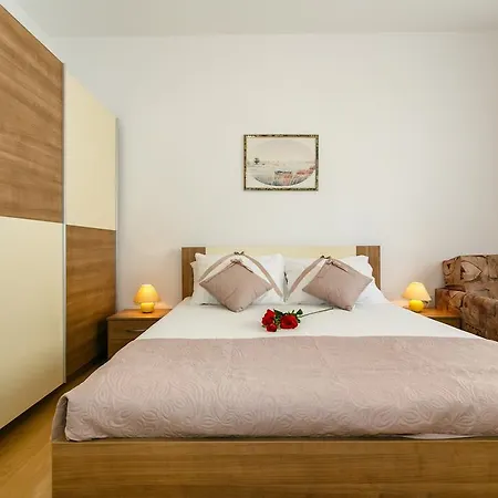 בית הארחה Cvelic מאלינסקה