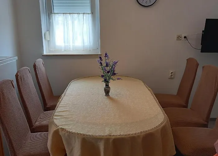 Gostinjska kuća Apartmani Cvelic