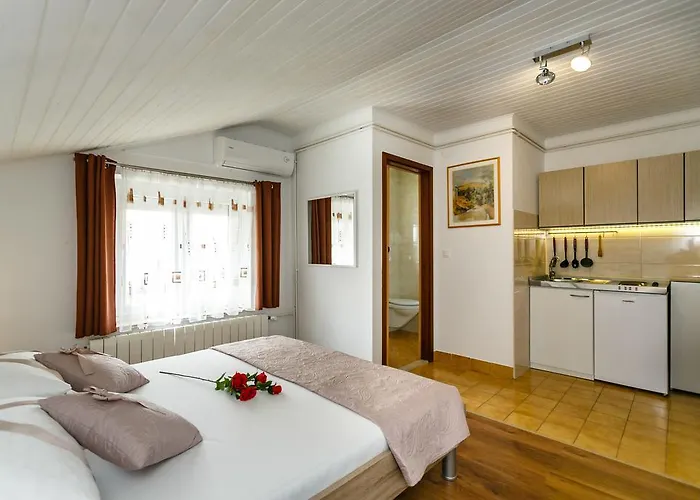 Apartmani Cvelic Malinska