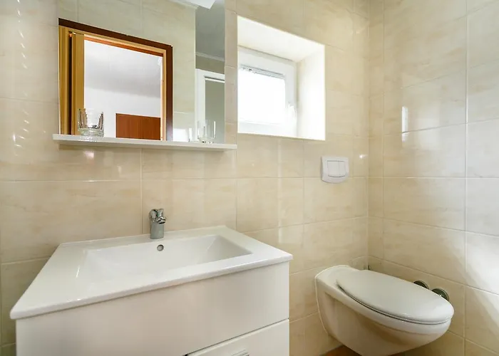 Gostinjska kuća Apartmani Cvelic 3*