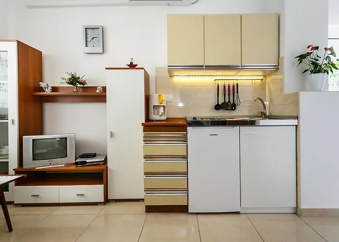 Gostinjska kuća Apartmani Cvelic 3*