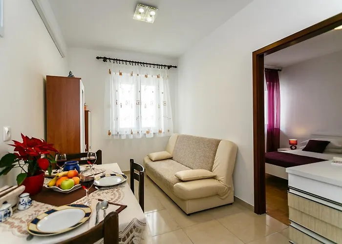 Gostinjska kuća Apartmani Cvelic Malinska