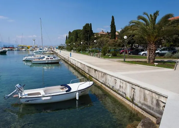 Guest house Apartmani Cvelic