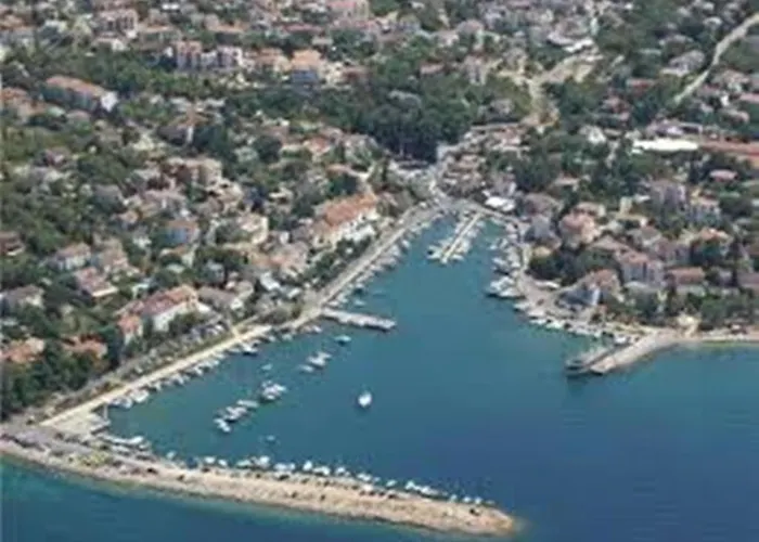 Apartmani Cvelic Gostinjska kuća Malinska