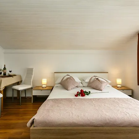 Gostinjska kuća Apartmani Cvelic