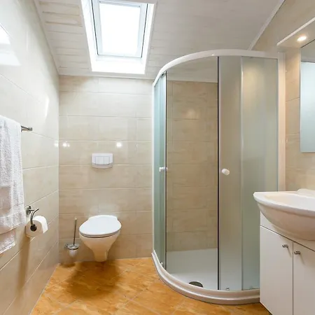 Gostinjska kuća Apartmani Cvelic