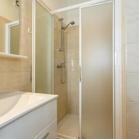 Apartmani Cvelic Malinska